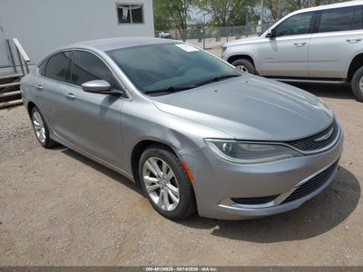 CHRYSLER 200 2015