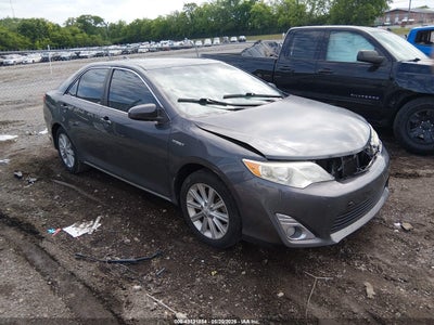 TOYOTA CAMRY HYBRID 2012