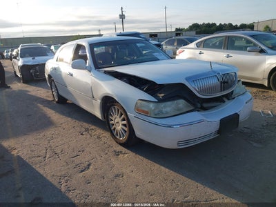 LINCOLN TOWN CAR 2005