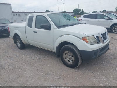 NISSAN FRONTIER 2017