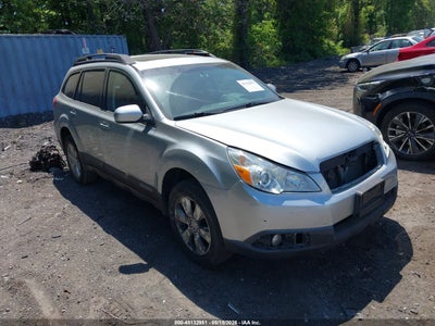 SUBARU OUTBACK 2012