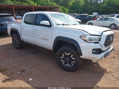 TOYOTA TACOMA 2018
