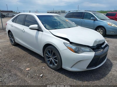 TOYOTA CAMRY 2017