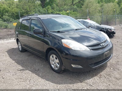 TOYOTA SIENNA 2009