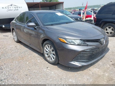 TOYOTA CAMRY 2019