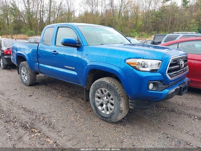 TOYOTA TACOMA 2017