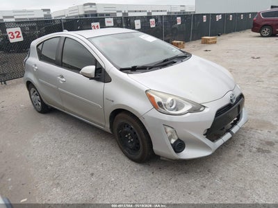 TOYOTA PRIUS C 2015