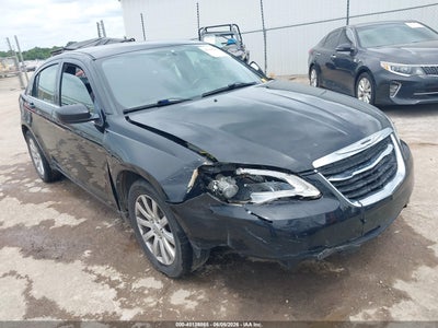 CHRYSLER 200 2013