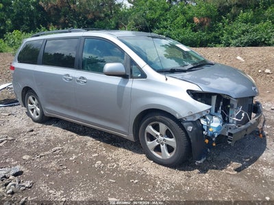 TOYOTA SIENNA 2012