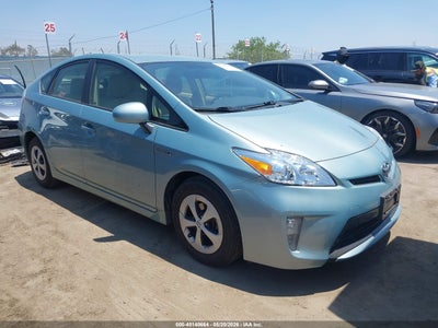 TOYOTA PRIUS 2015