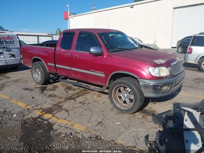 TOYOTA TUNDRA 2001