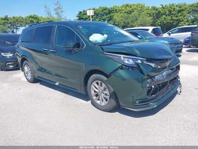 TOYOTA SIENNA 2026