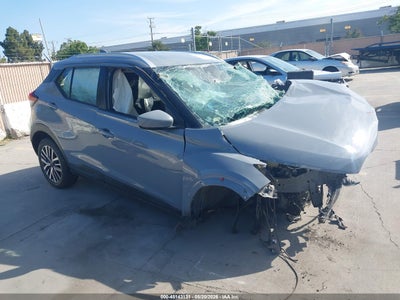 NISSAN KICKS 2023