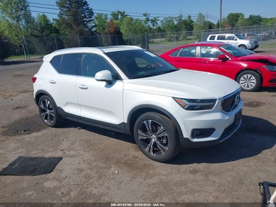 VOLVO XC40 2020
