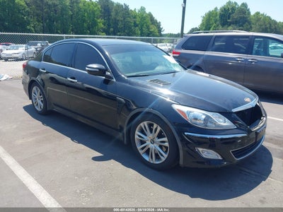 HYUNDAI GENESIS 2013