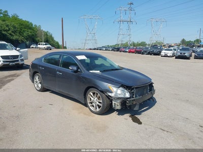 NISSAN MAXIMA 2010