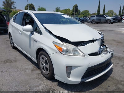 TOYOTA PRIUS 2015