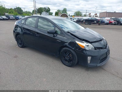 TOYOTA PRIUS 2015