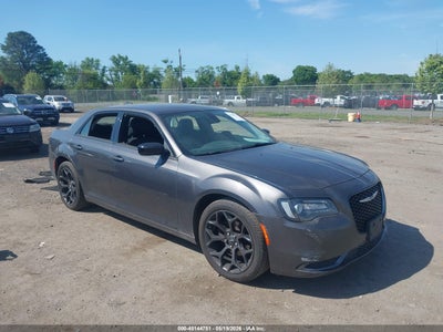 CHRYSLER 300 2019