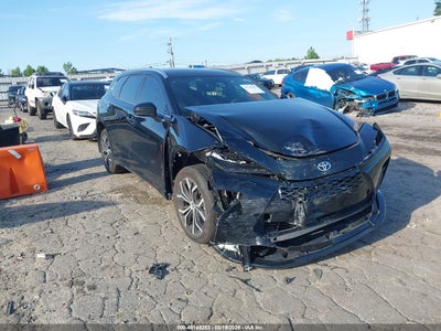 TOYOTA CROWN SIGNIA 2025