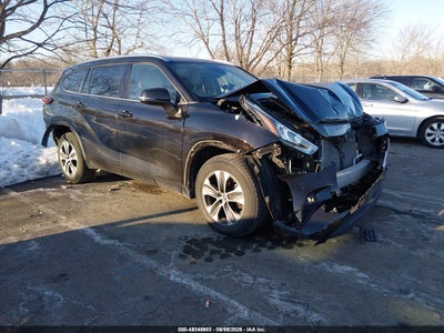 TOYOTA HIGHLANDER 2020