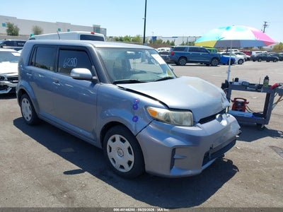 SCION XB 2012