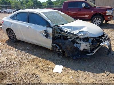 TOYOTA CAMRY 2016