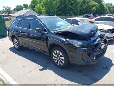 SUBARU OUTBACK 2025