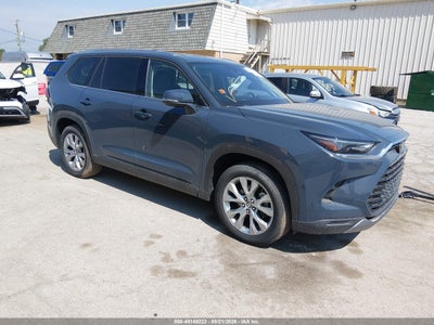 TOYOTA GRAND HIGHLANDER 2025