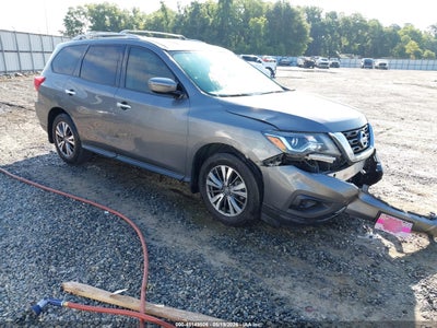 NISSAN PATHFINDER 2019