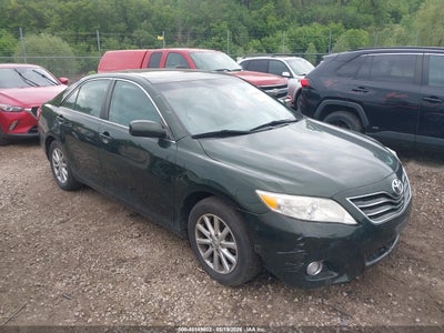TOYOTA CAMRY 2011