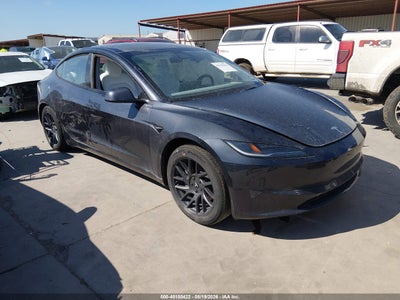 TESLA MODEL 3 2025