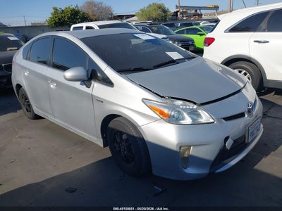 TOYOTA PRIUS 2015