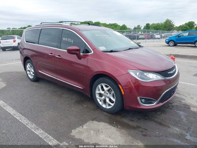CHRYSLER PACIFICA 2017