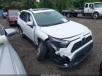 TOYOTA RAV4 2025