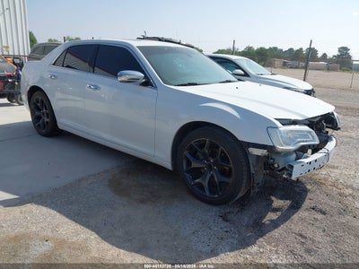 CHRYSLER 300 2020