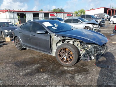 TESLA MODEL S 2021