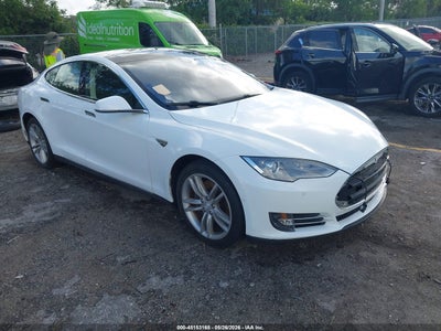 TESLA MODEL S 2014
