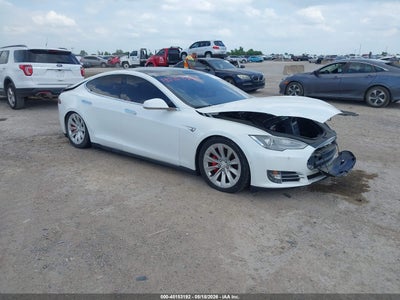 TESLA MODEL S 2015