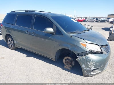 TOYOTA SIENNA 2014
