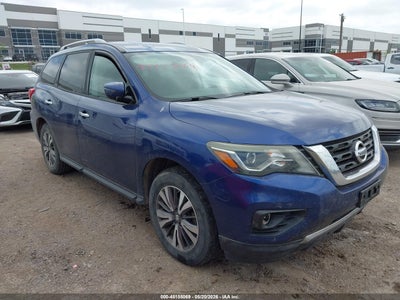 NISSAN PATHFINDER 2017