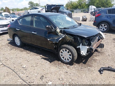 NISSAN VERSA 2019