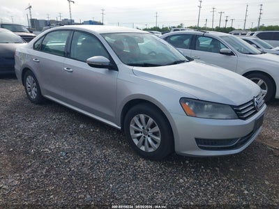 VOLKSWAGEN PASSAT 2012
