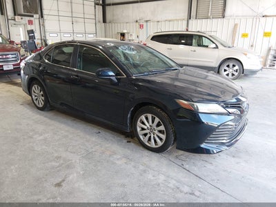 TOYOTA CAMRY 2019