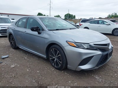 TOYOTA CAMRY 2020