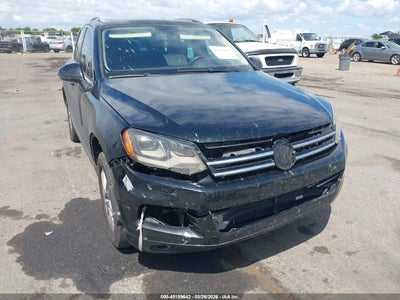 VOLKSWAGEN TOUAREG 2012