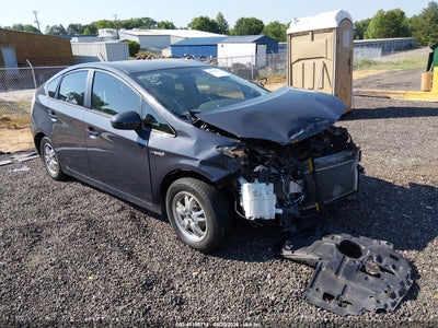 TOYOTA PRIUS 2011