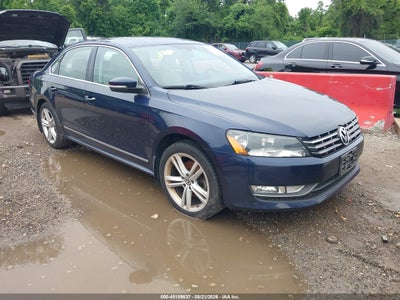 VOLKSWAGEN PASSAT 2013