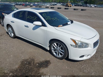 NISSAN MAXIMA 2010