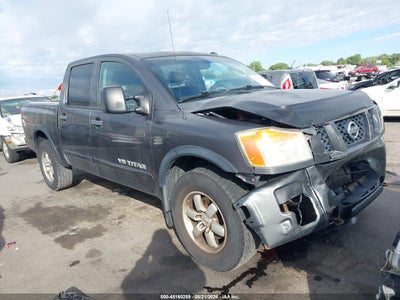 NISSAN TITAN 2011